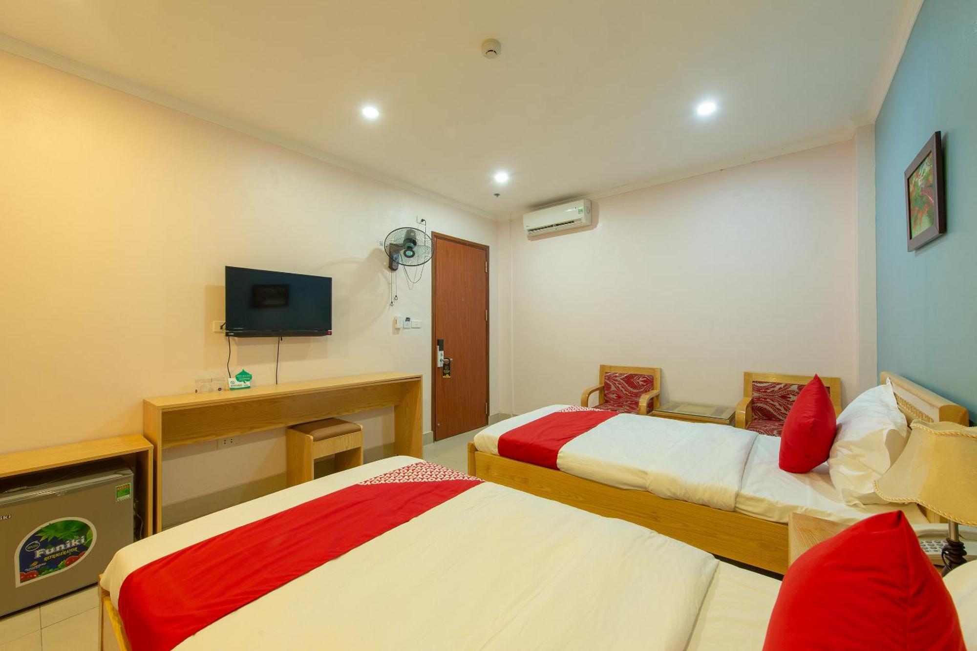 Capital O 417 Truong Son Hotel ハノイ市 エクステリア 写真